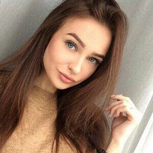 Meet your Posher, Clara